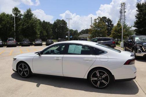 2024 Honda Accord Hybrid Base