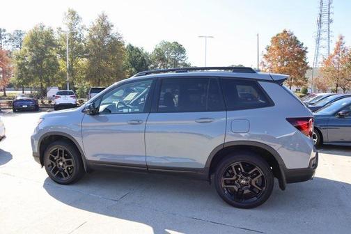 2024 Honda Passport AWD Black