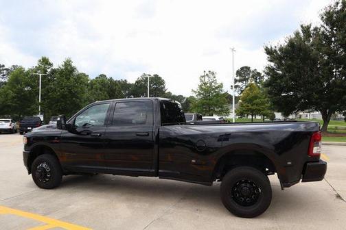 2024 RAM 3500 Big Horn Crew Cab 4x4 8' Box