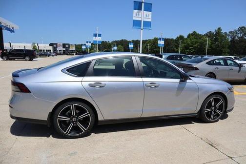 2024 Honda Accord Hybrid Base