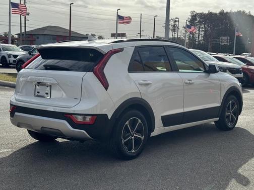 2024 Kia Niro EX
