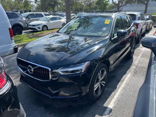 2019 Volvo XC60 T6 Momentum