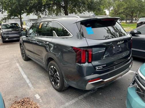 2024 Kia Sorento S