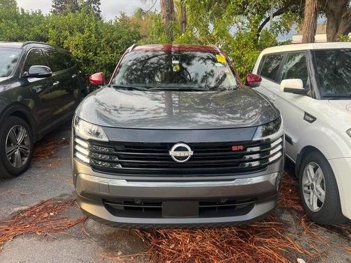 2025 Nissan Kicks SR