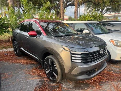 2025 Nissan Kicks SR