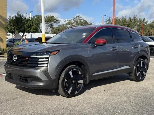 2025 Nissan Kicks SR