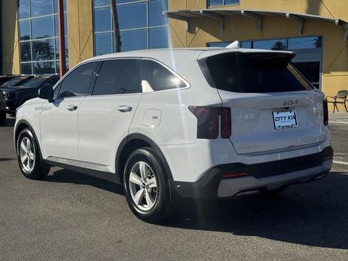 2025 Kia Sorento LX