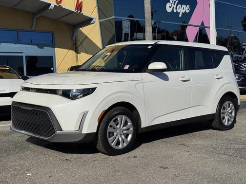 2023 Kia Soul LX