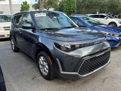 Gray 2025 Kia Soul LX