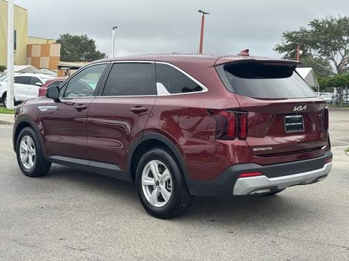 2024 Kia Sorento LX