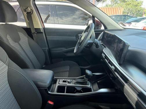 2024 Kia Sorento LX