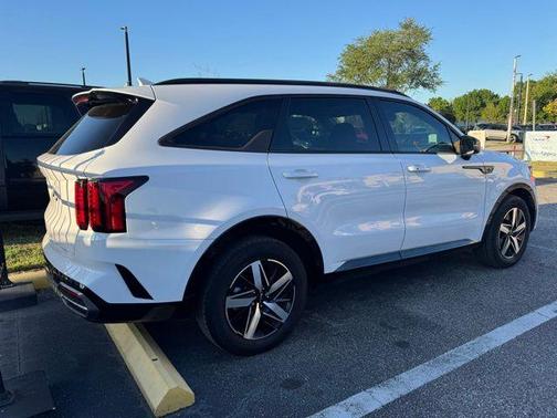 2023 Kia Sorento S