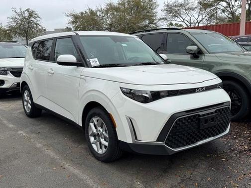 2025 Kia Soul LX