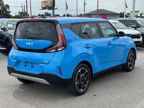 2024 Kia Soul EX