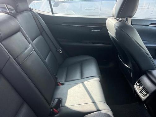 2016 Lexus ES 350 Base