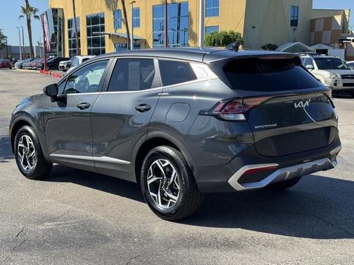 2024 Kia Sportage LX