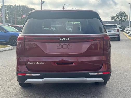 2022 Kia Carnival LXS