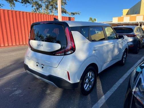 2024 Kia Soul EX