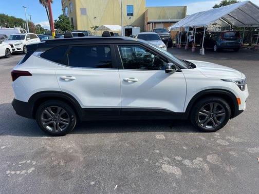 2023 Kia Seltos S