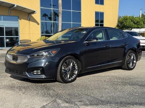 2019 Kia Cadenza SX Limited
