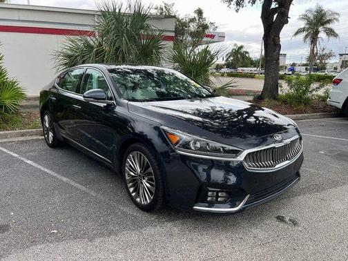 2019 Kia Cadenza SX Limited
