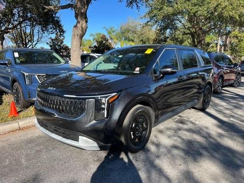 2025 Kia Carnival LX