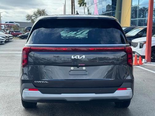 2025 Kia Carnival LX