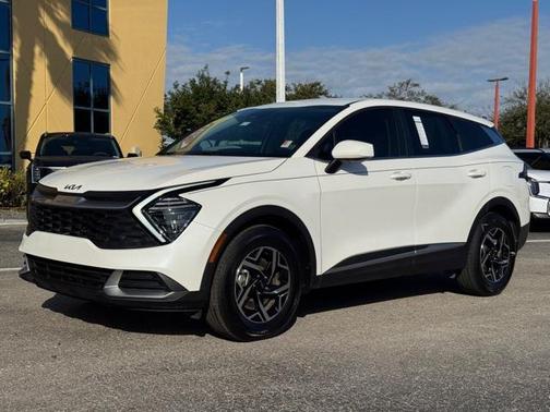 2024 Kia Sportage LX