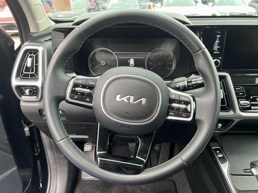 2023 Kia Sorento S