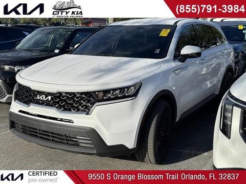 2022 Kia Sorento LX