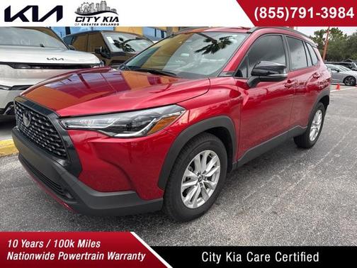 2025 Toyota Corolla Cross LE