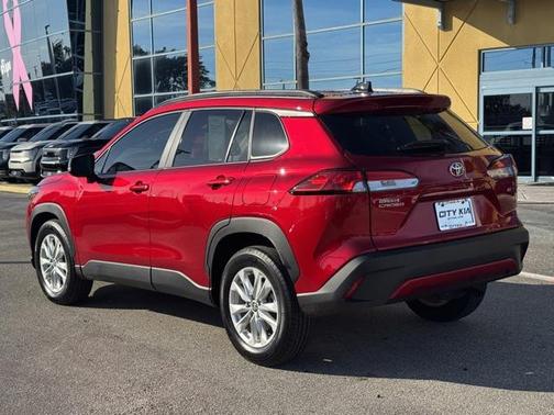 2025 Toyota Corolla Cross LE