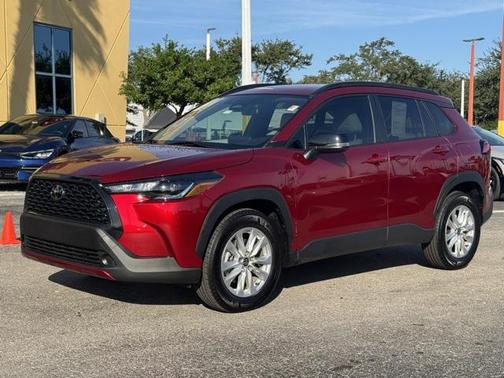 2025 Toyota Corolla Cross LE