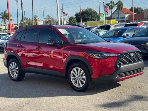 2025 Toyota Corolla Cross LE