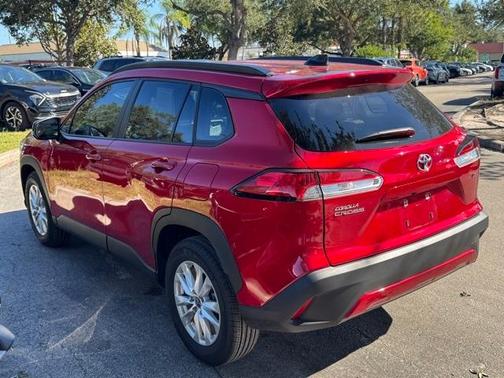 2025 Toyota Corolla Cross LE