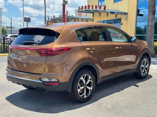 Brown 2021 Kia Sportage LX