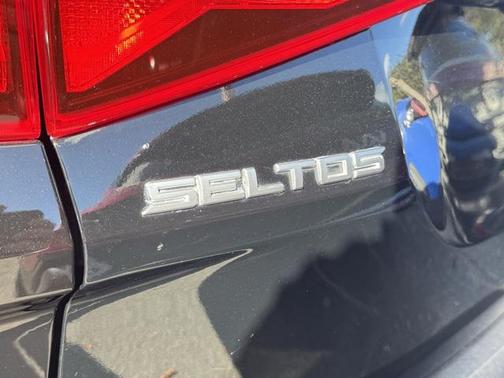 2023 Kia Seltos LX