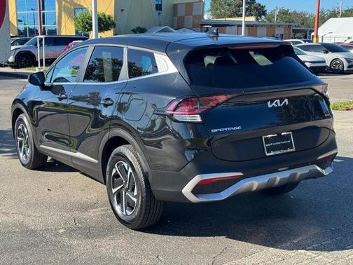 2023 Kia Sportage Hybrid LX