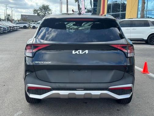 2023 Kia Sportage LX
