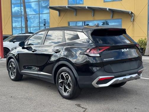 2023 Kia Sportage LX