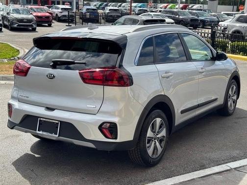 2021 Kia Niro LX