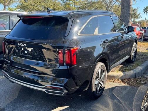 2023 Kia Sorento S