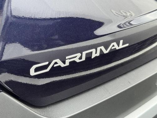 2025 Kia Carnival Hybrid LXS