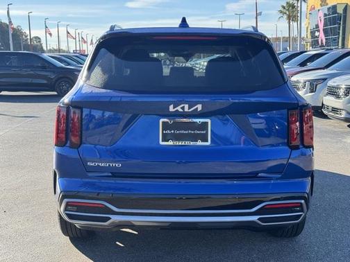 2023 Kia Sorento S