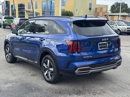2023 Kia Sorento S