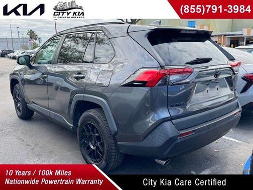 2021 Toyota RAV4 XLE