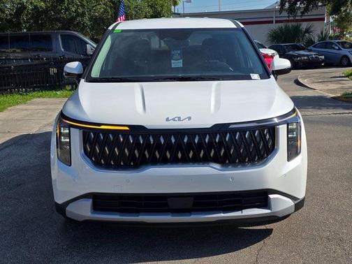 2025 Kia Carnival LXS