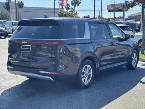 2024 Kia Carnival LX Seat Package