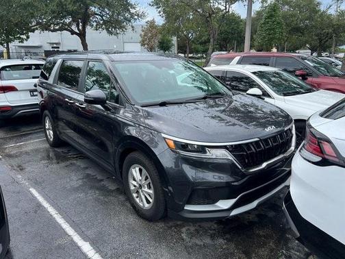2024 Kia Carnival LX