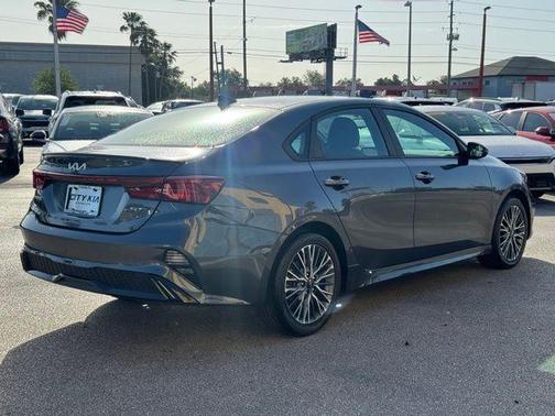 Gravity Gray 2024 Kia Forte GT-Line